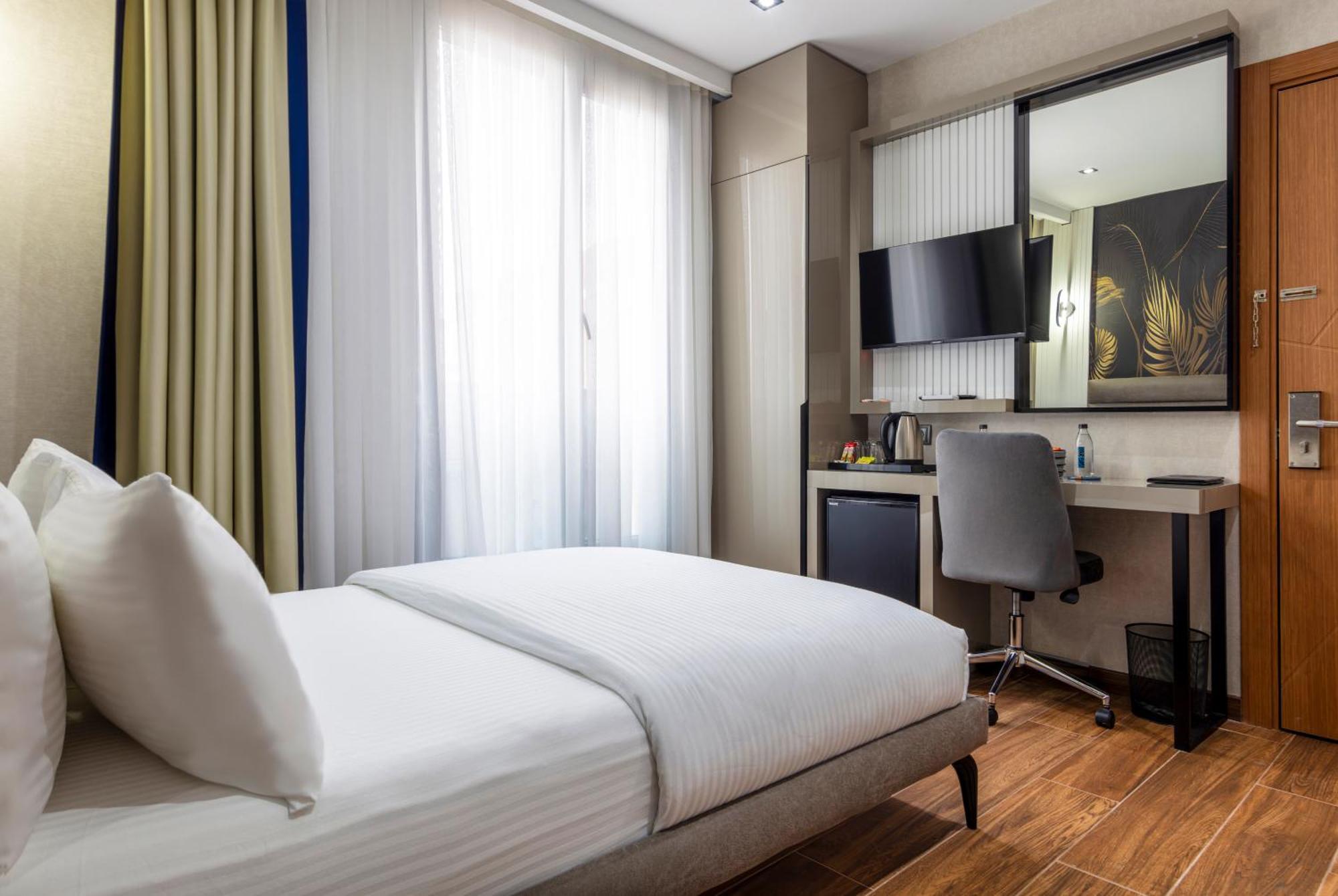Dem Premium Hotel - Round Trip Airport Service - Istanbul International Airport Arnavutkoy Exterior photo