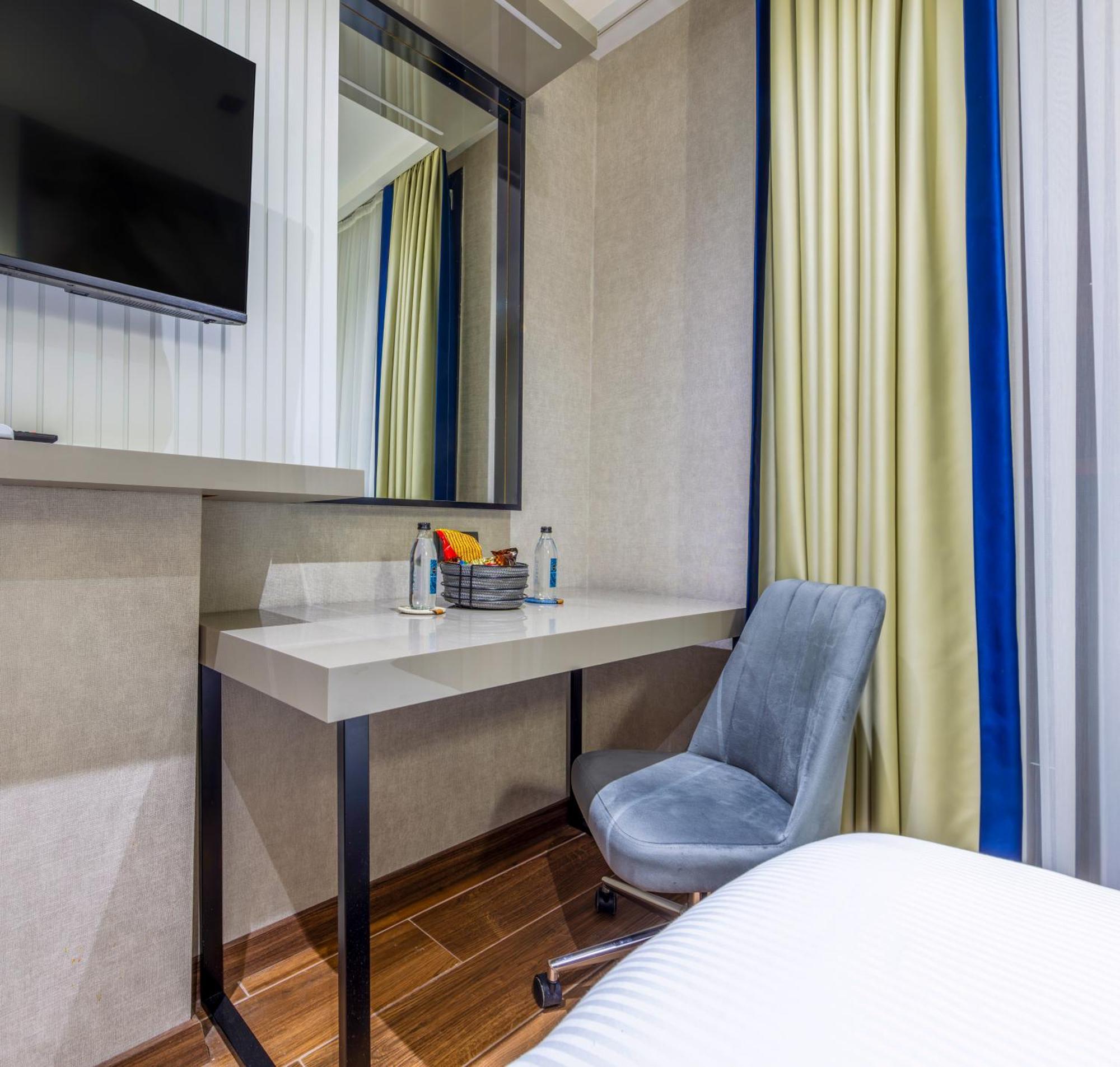 Dem Premium Hotel - Round Trip Airport Service - Istanbul International Airport Arnavutkoy Exterior photo